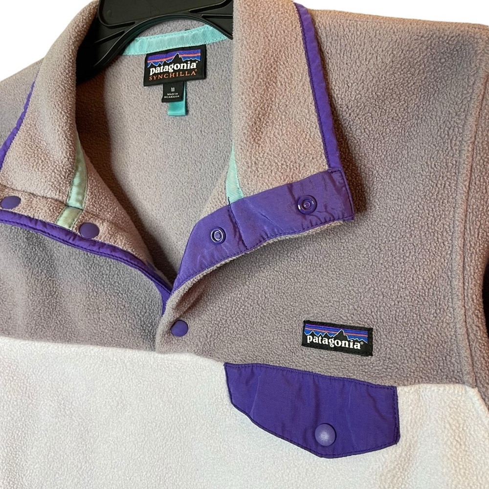Patagonia  Jacket Women’s Medium Purple Synchilla Fleece Pullover Snap Buttons - Picture 5 of 5